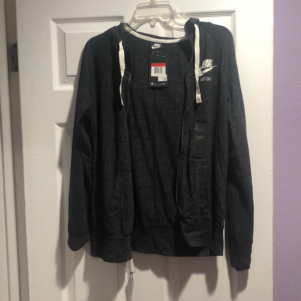 GREY NIKE JACKET